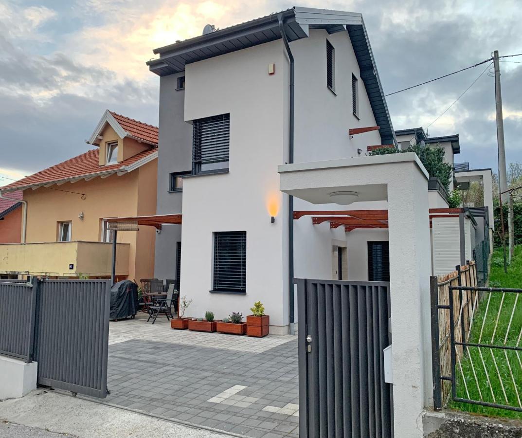 Apartment Maksimir Yard Zágráb Kültér fotó