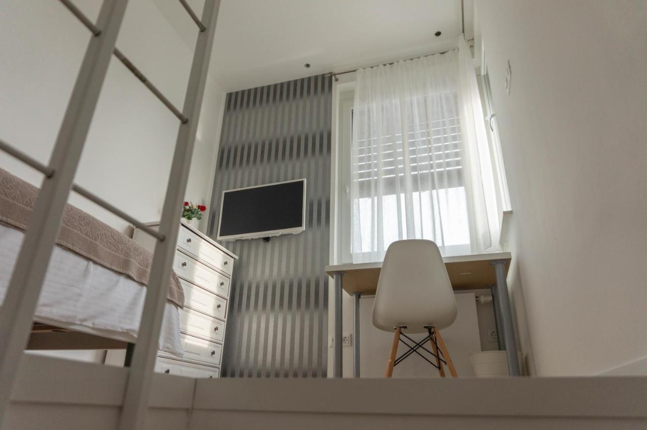 Apartment Maksimir Yard Zágráb Kültér fotó